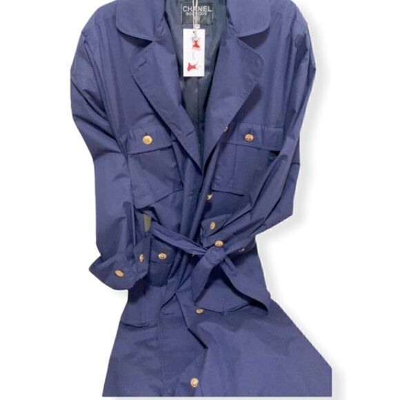 Vintage CHANEL Navy belted trench coat circa 1980 - Picture 3 of 15